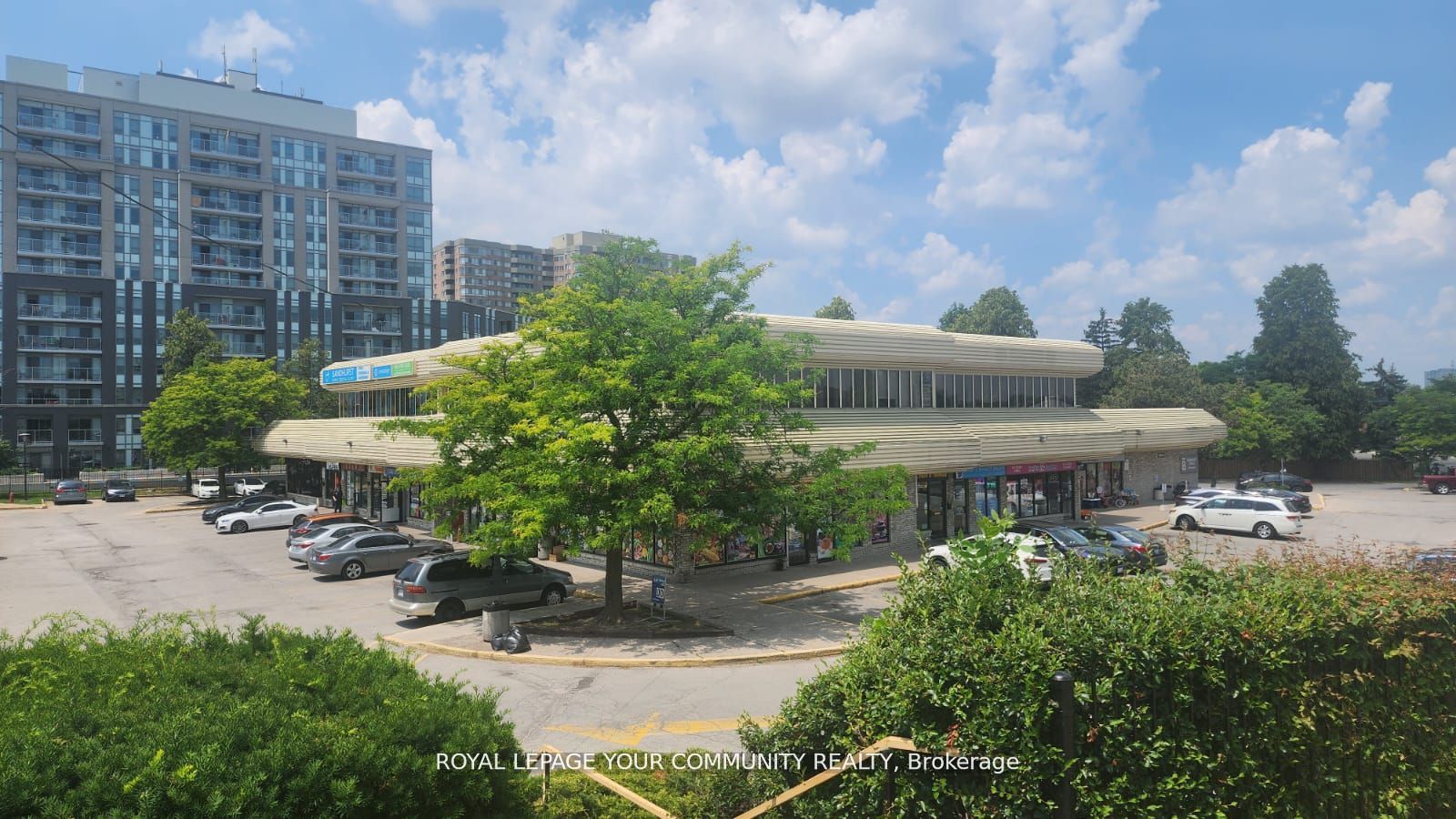 Commercial Property, 1001 Sandhurst Circ, Toronto