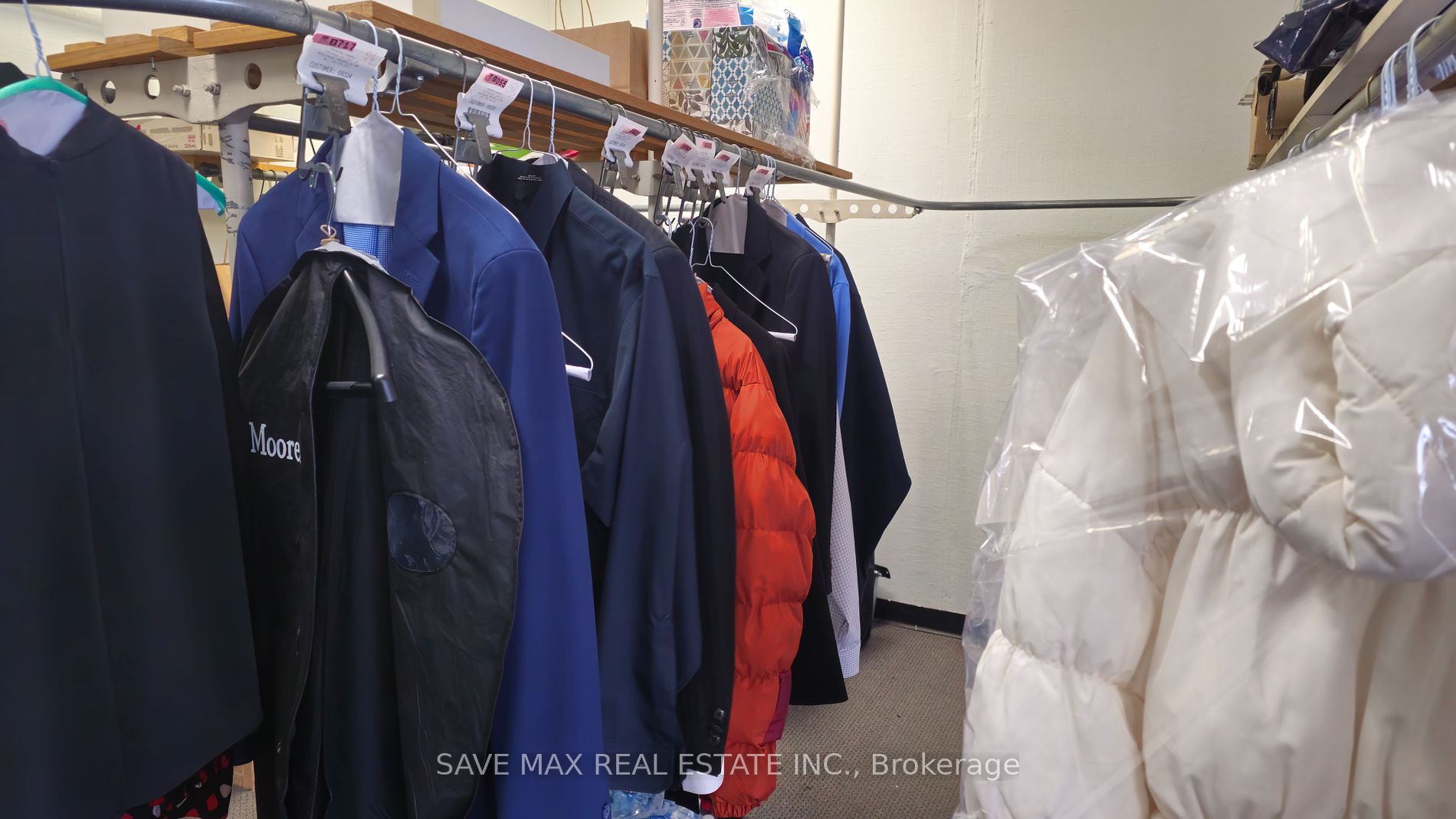 Commercial Property, 1125 Bloor St, Mississauga Commercial Property, 1125 Bloor St, Mississauga