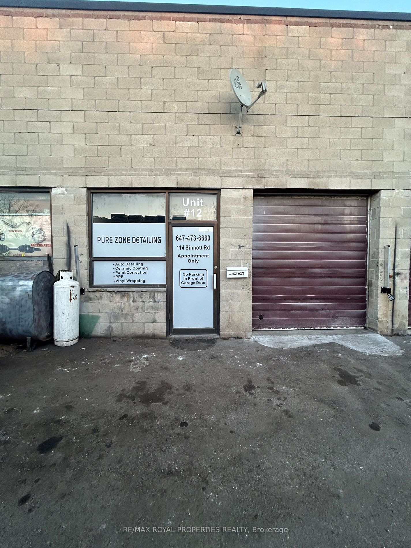 Commercial Property, 114 Sinnott Rd, Toronto