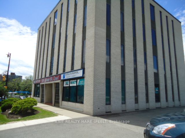Commercial Property, 134 Queen St E, Brampton