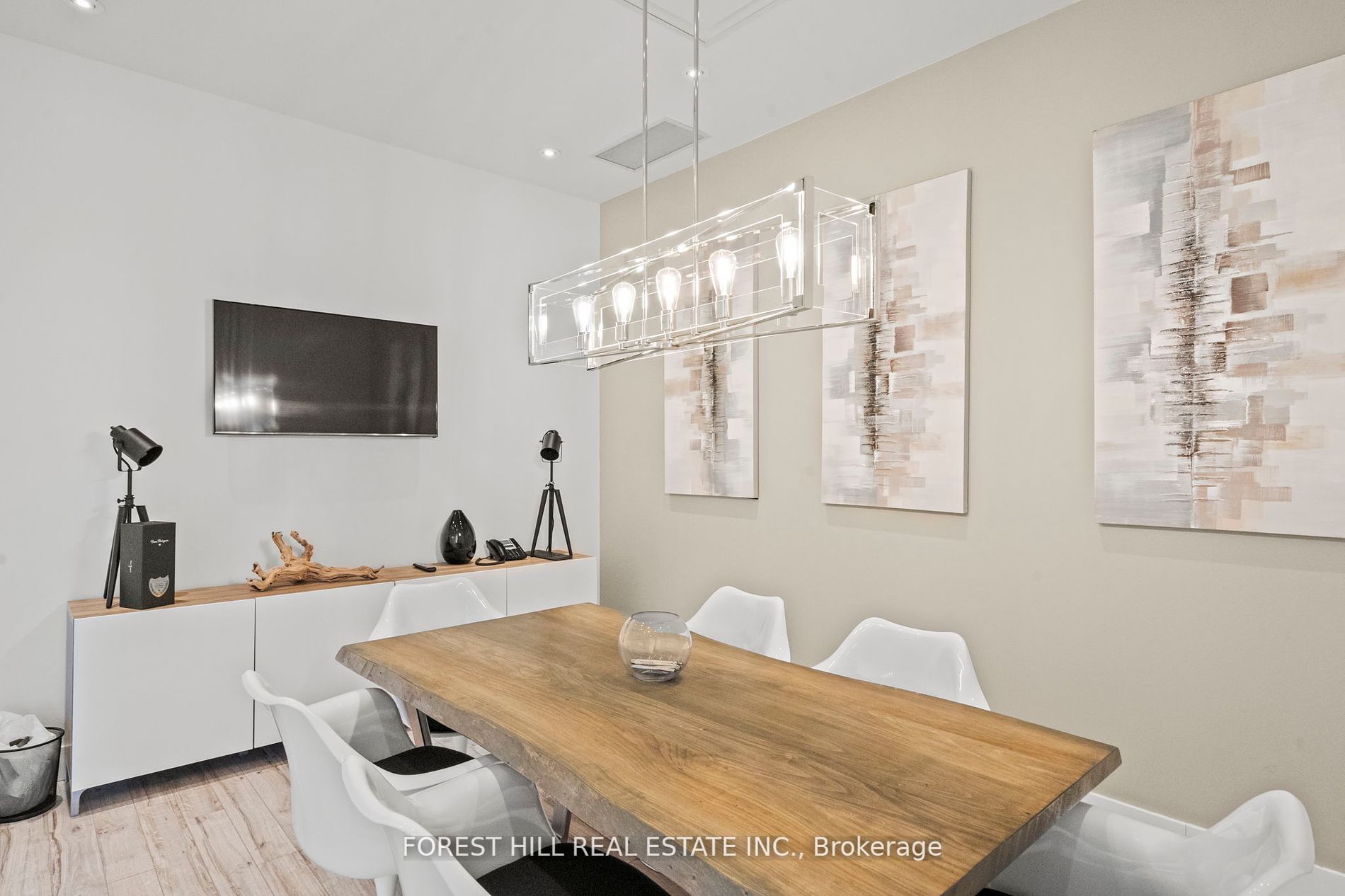 Commercial Property, 1396 Don Mills Rd, Toronto