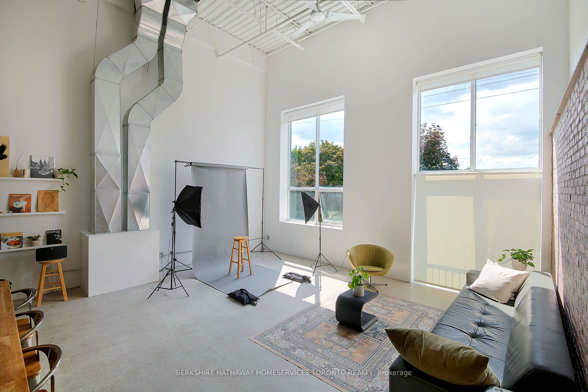 Commercial Property, 1444 Dupont St, Toronto