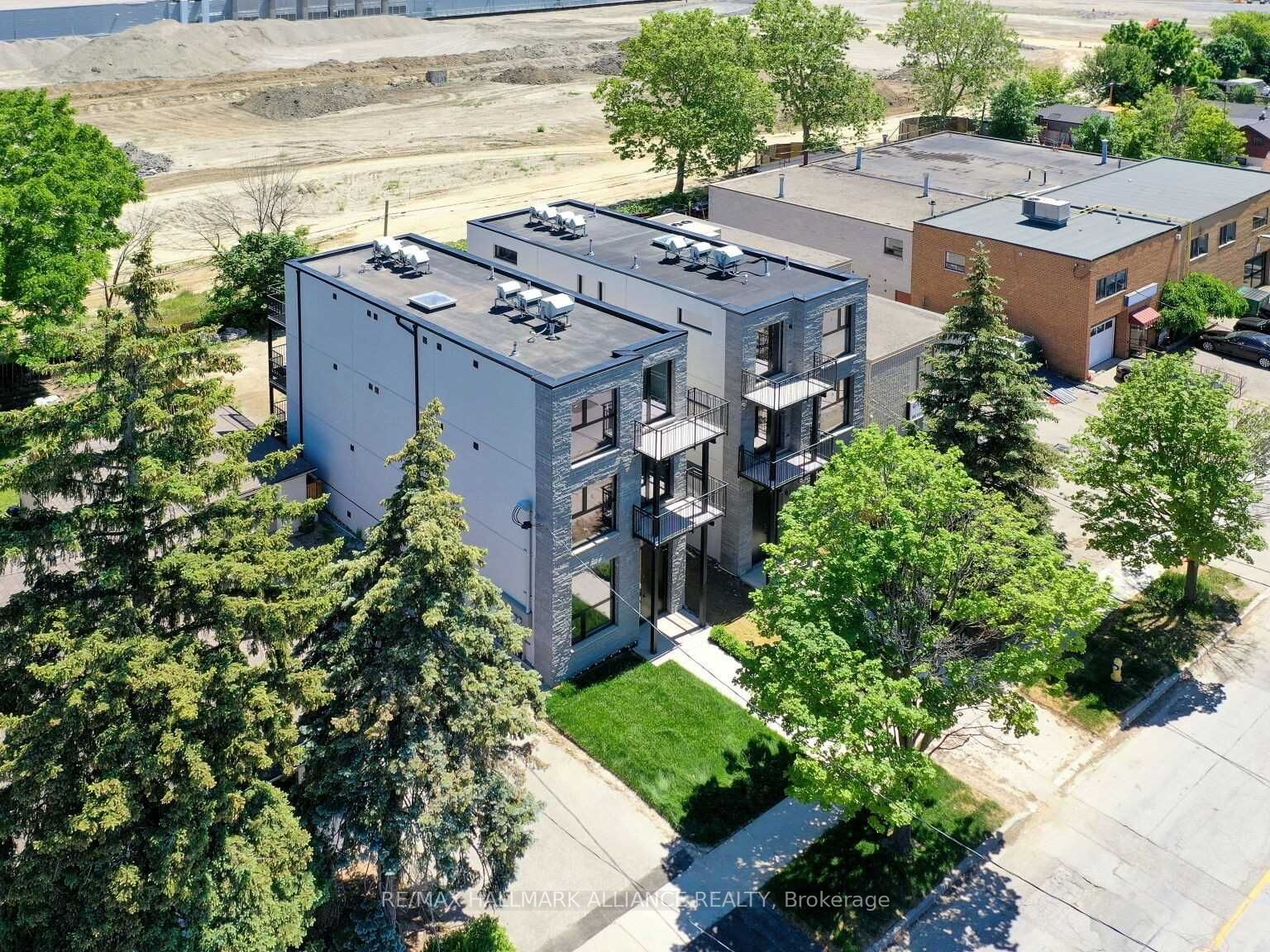 Commercial Property, 157 Thirtieth St, Toronto