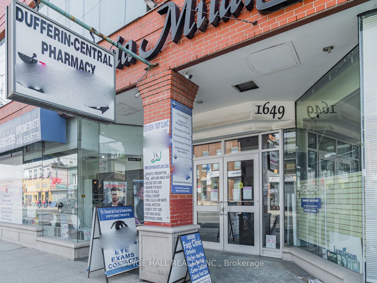 Commercial Property, 1649 Dufferin St, Toronto