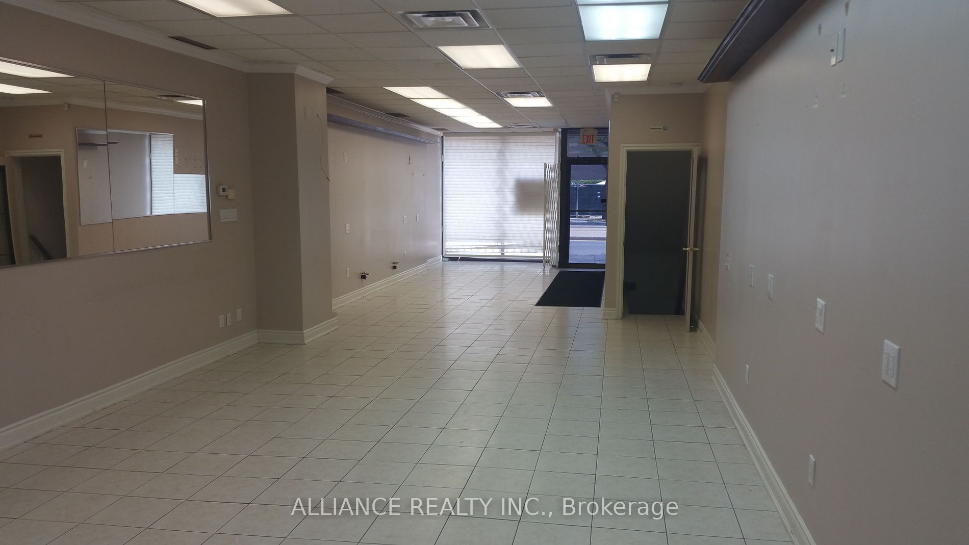 Commercial Property, 1754 St Clair Ave W, Toronto