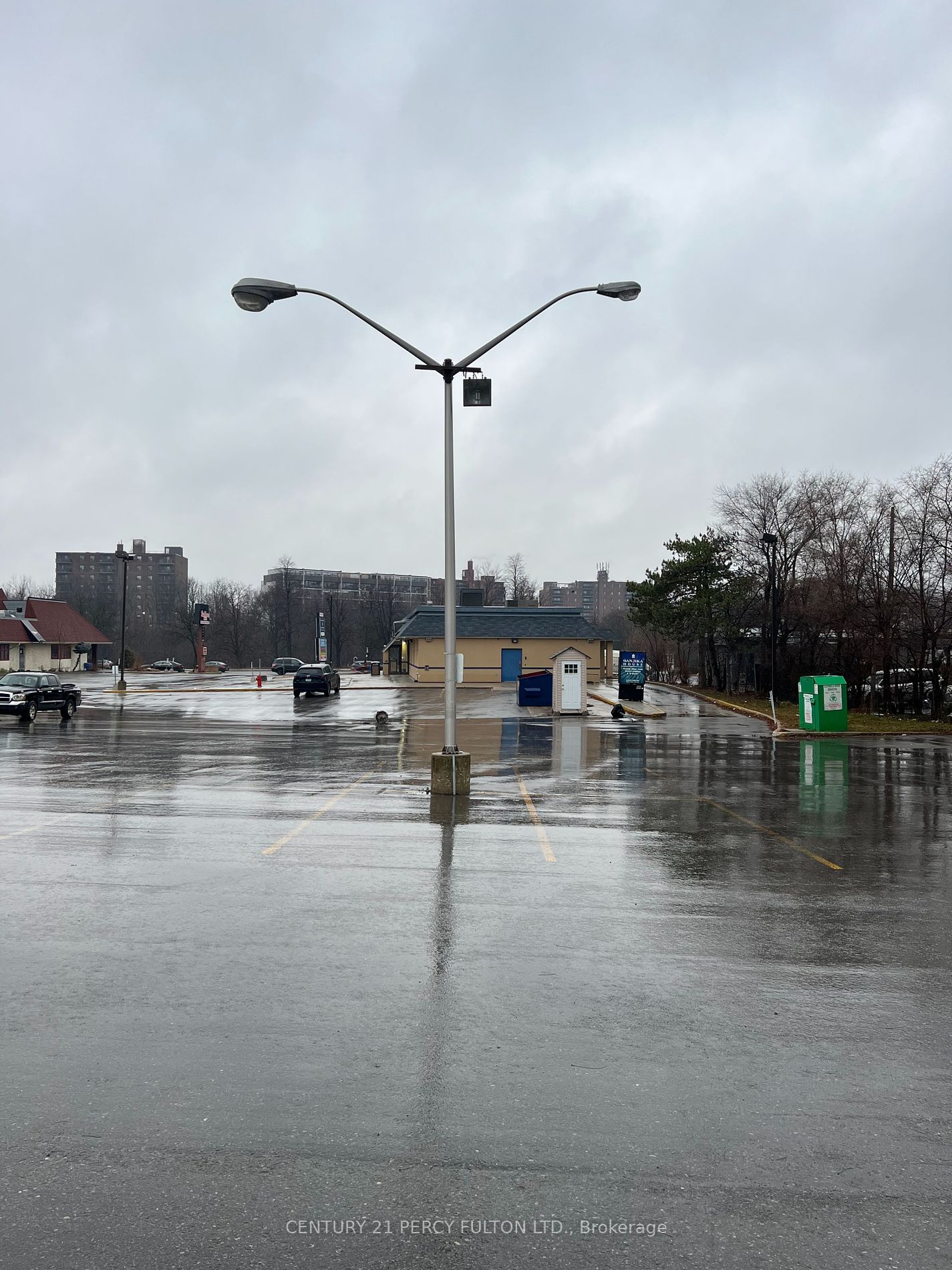 Commercial Property, 188 Main St S, Brampton