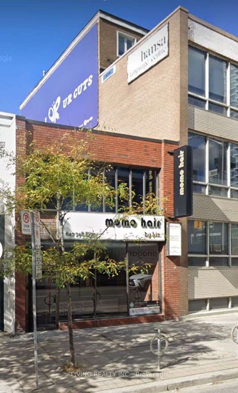 Commercial Property, 2156 Yonge St, Toronto