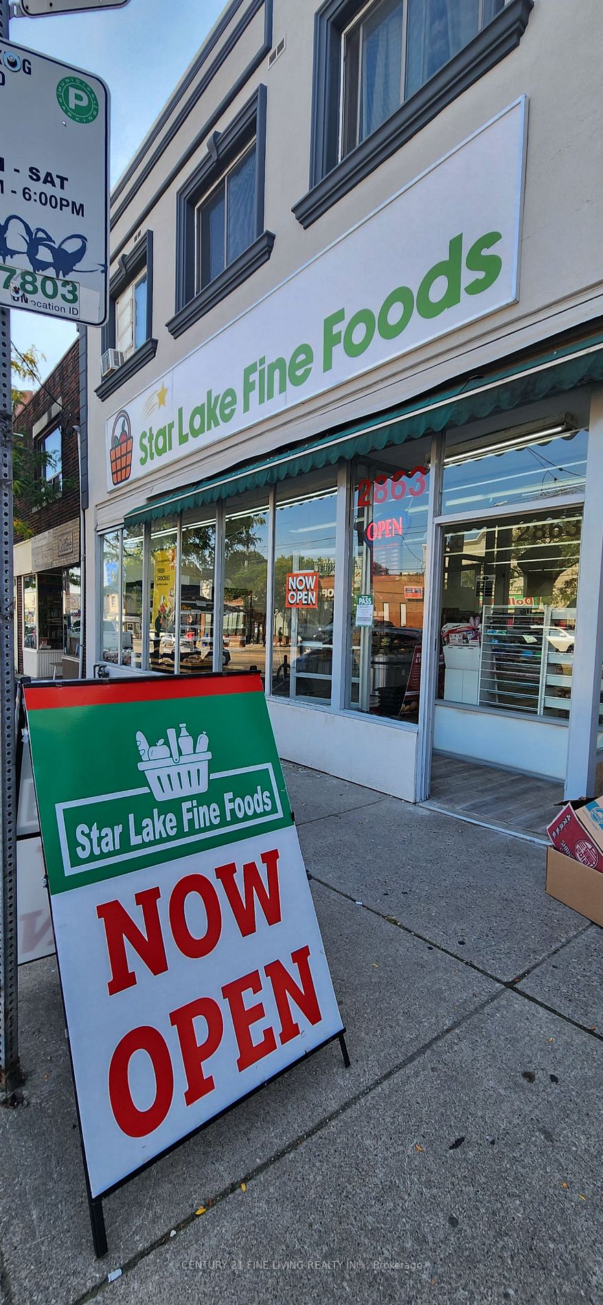 Commercial Property, 2865 Lake Shore Blvd W, Toronto