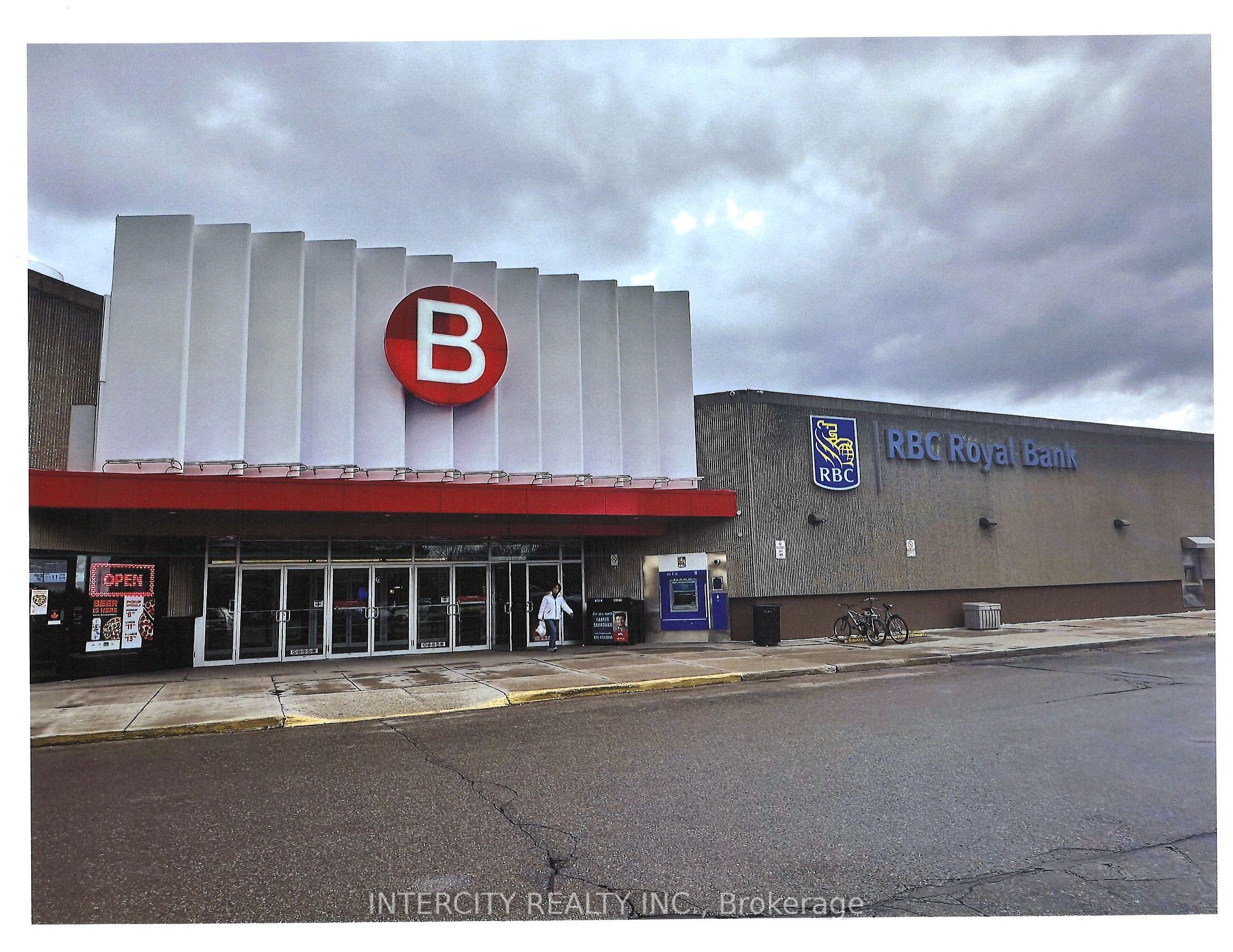 Commercial Property, 2900 Warden Ave, Toronto