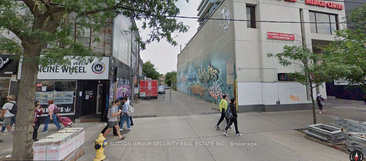 Commercial Property, 291 College St, Toronto