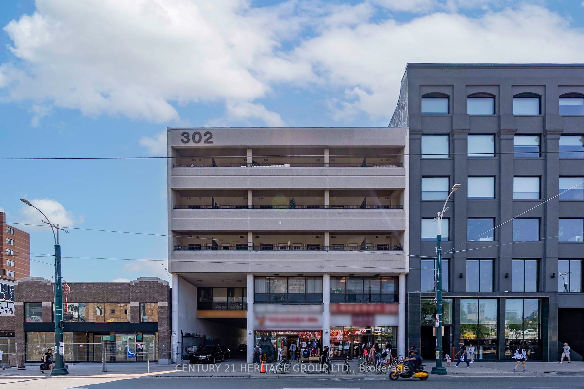 Commercial Property, 302 Spadina Ave, Toronto
