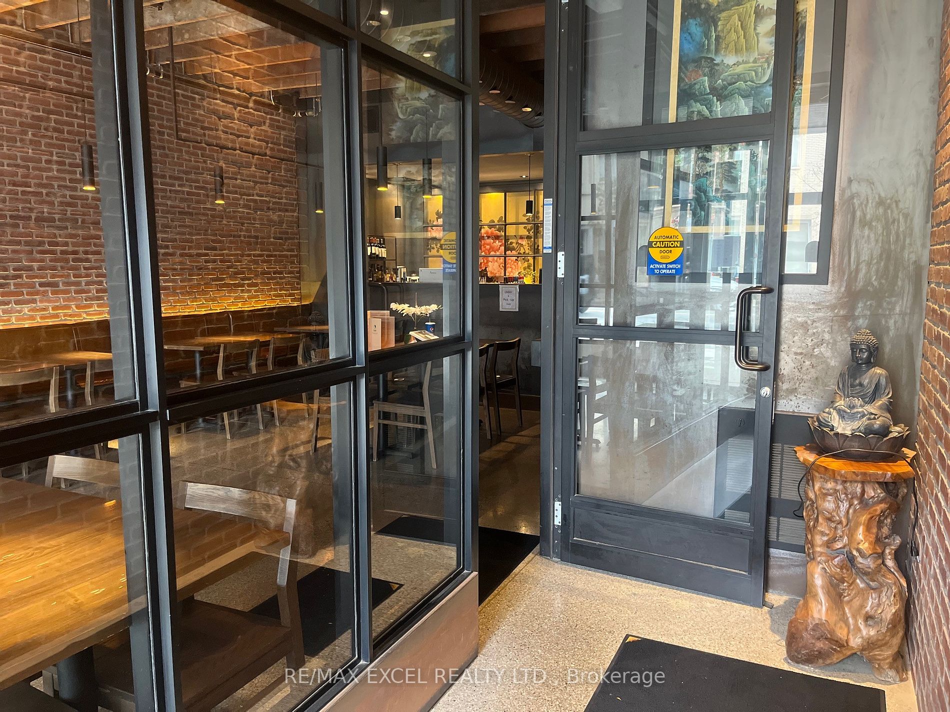 Commercial Property, 3243 Yonge St, Toronto Commercial Property, 3243 Yonge St, Toronto