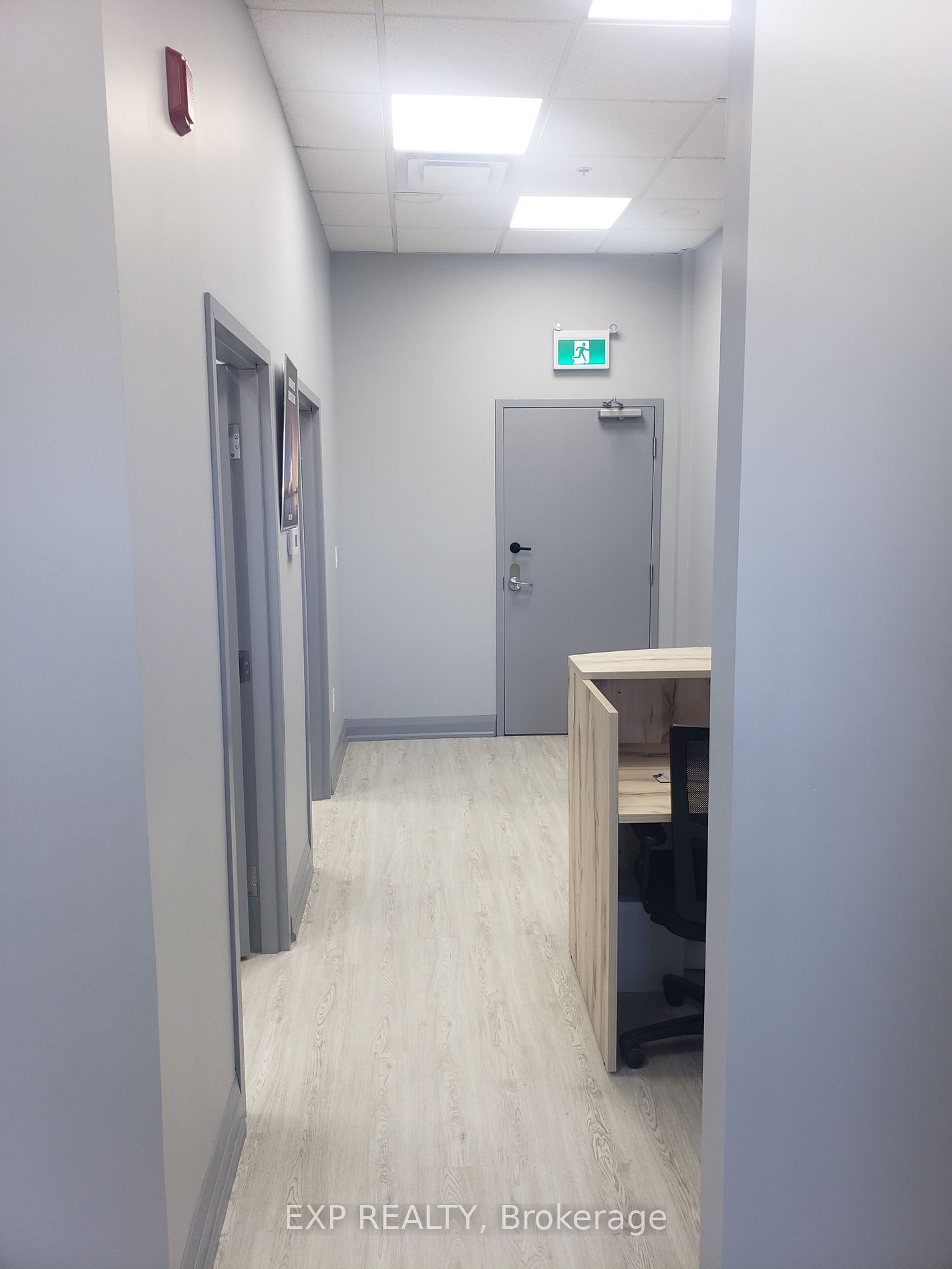 Commercial Property, 3465 Platinum Dr, Mississauga