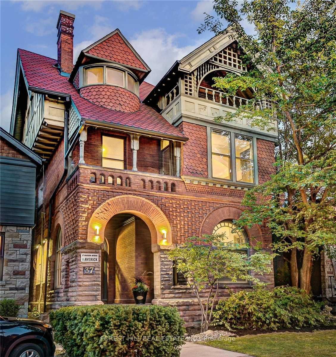 Commercial Property, 37 Madison Ave, Toronto