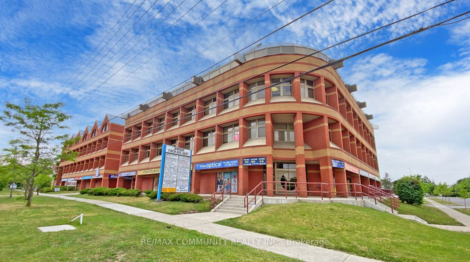 Commercial Property, 3852 Finch Ave E, Toronto