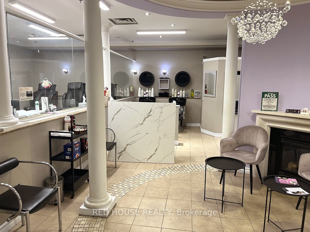 Commercial Property, 4823 Leslie St, Toronto