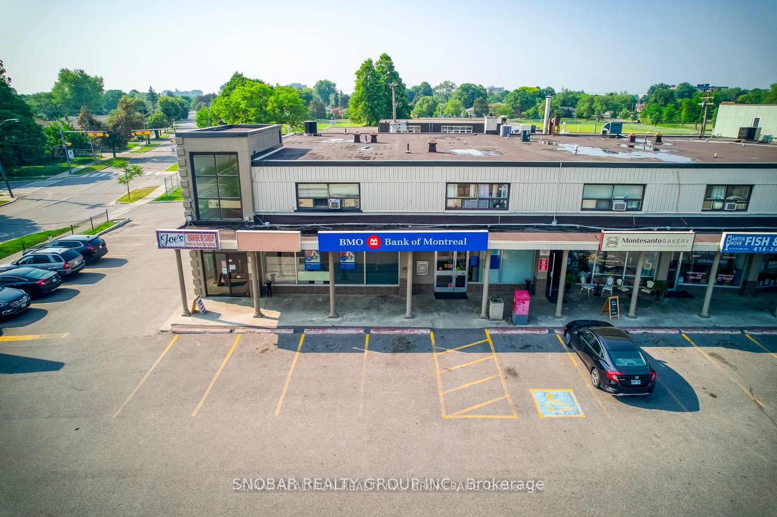 Commercial Property, 5 Lavington Dr, Toronto