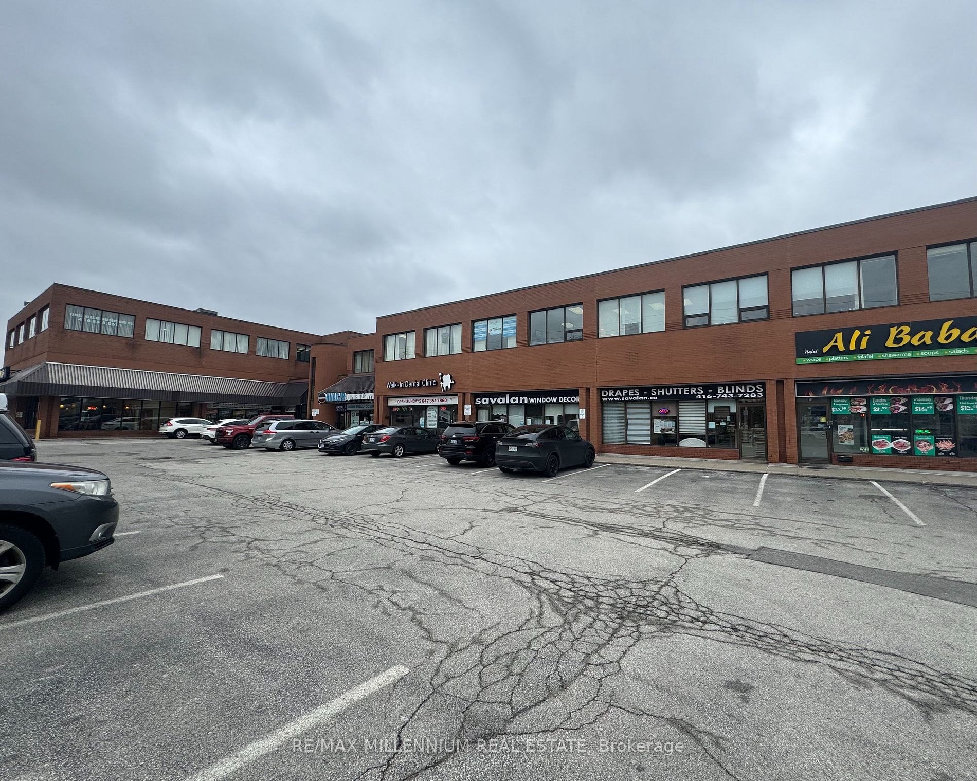 Commercial Property, 5109 Steeles Ave W, Toronto