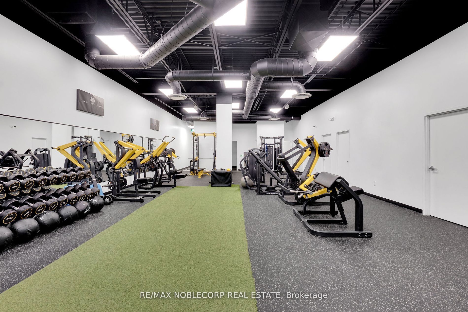 Commercial Property, 541 Cityview Blvd, Vaughan