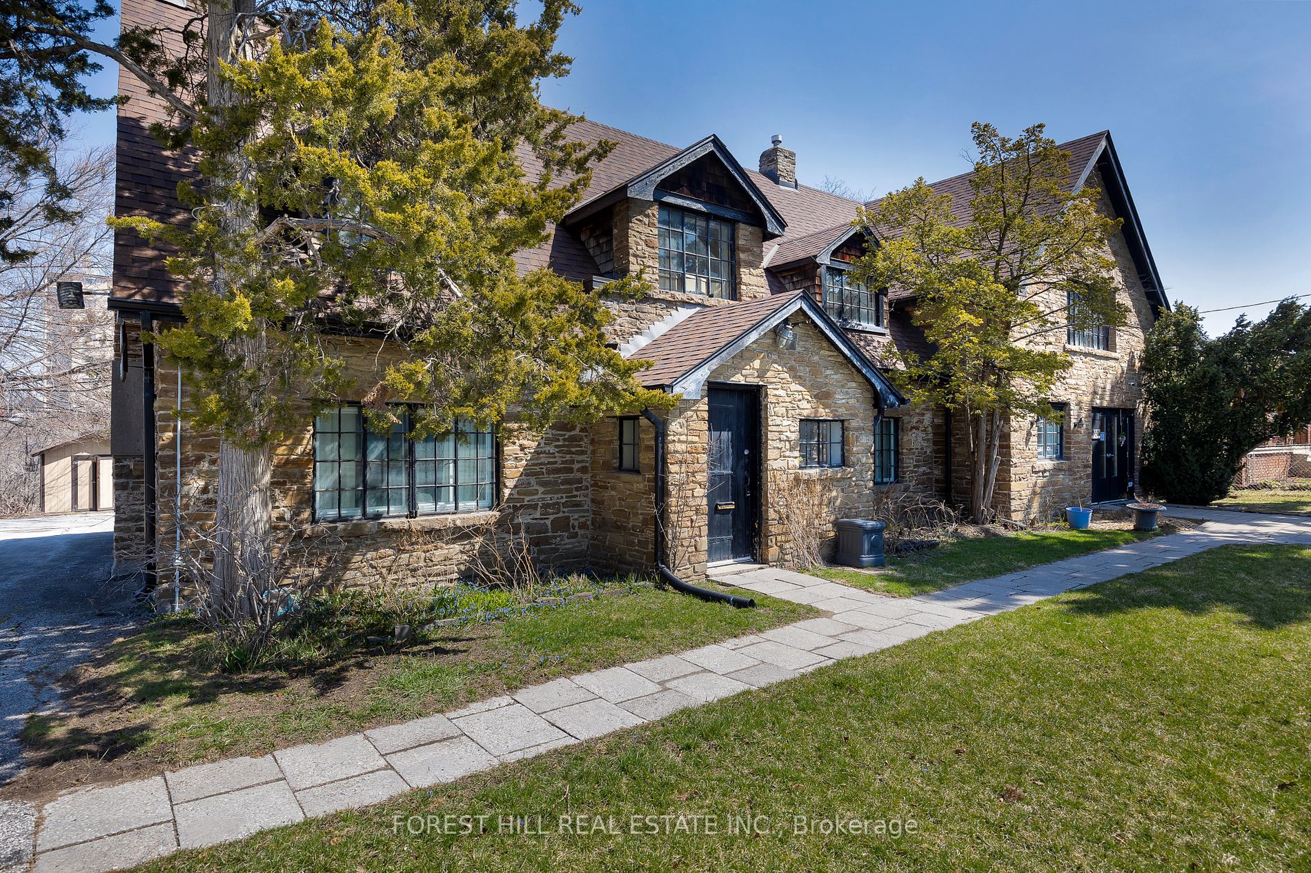 Commercial Property, 55 Saint Phillips Rd, Toronto