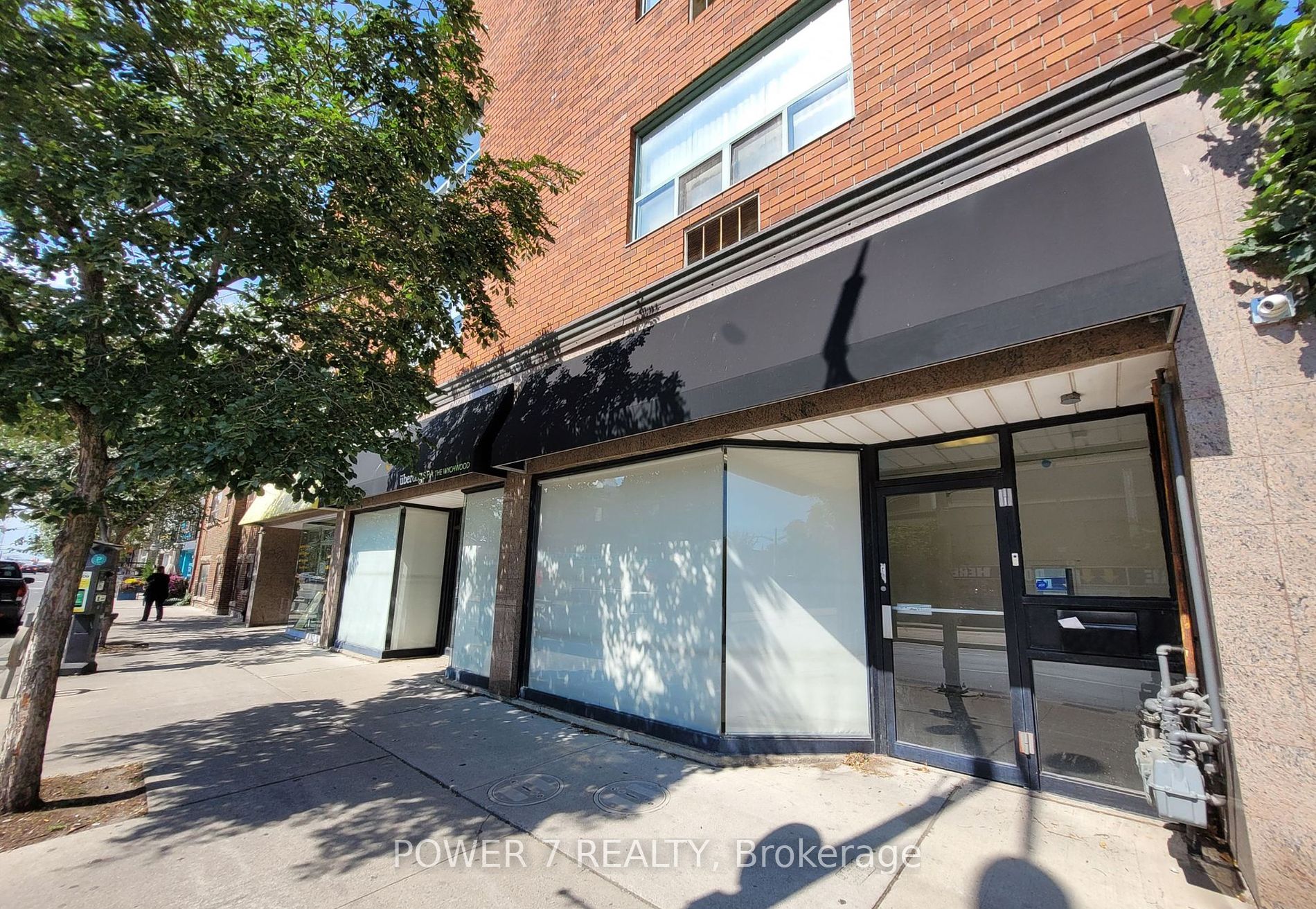 666 St Clair Ave W, Toronto