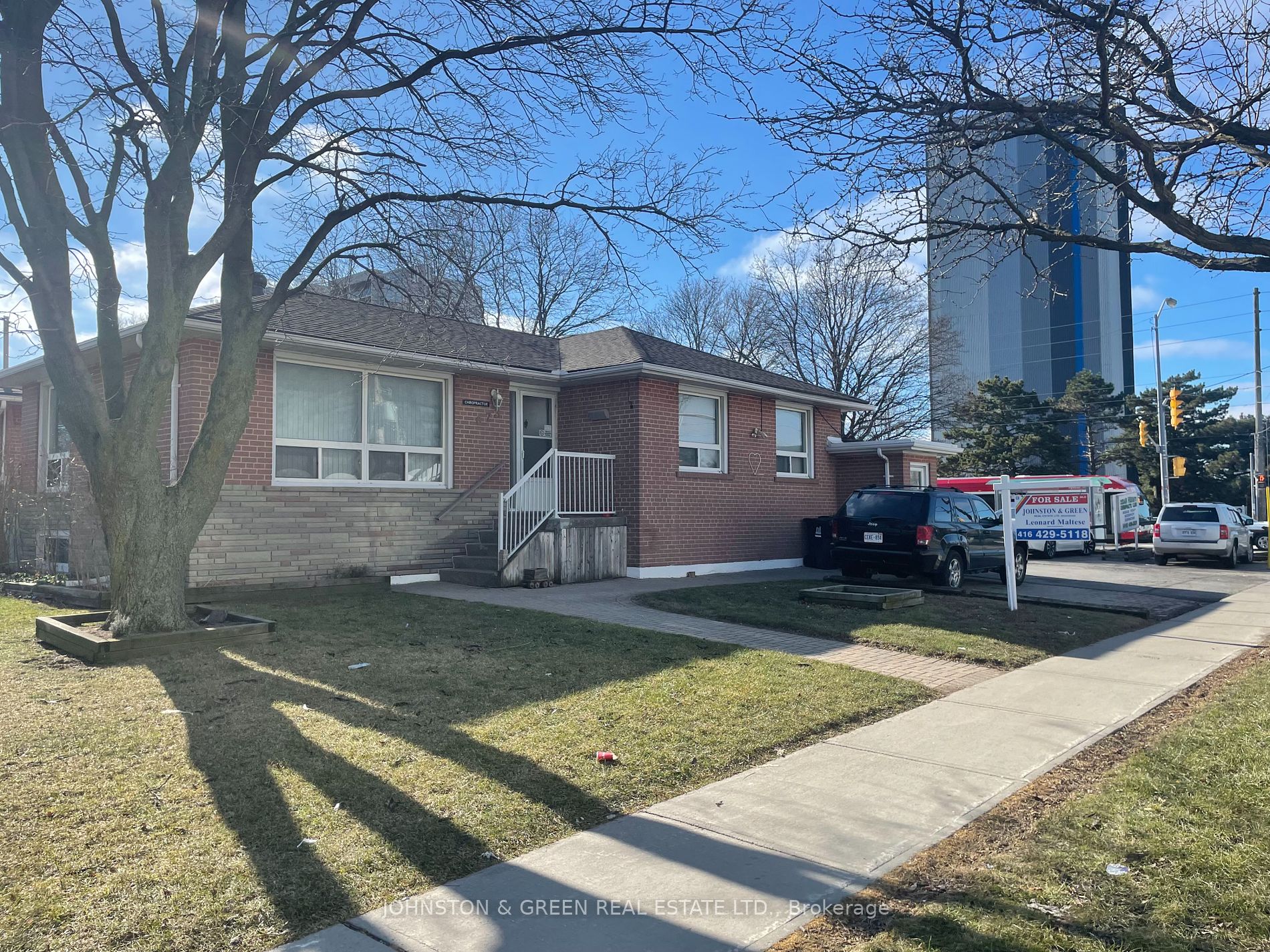 Commercial Property, 673 Brimorton Dr, Toronto