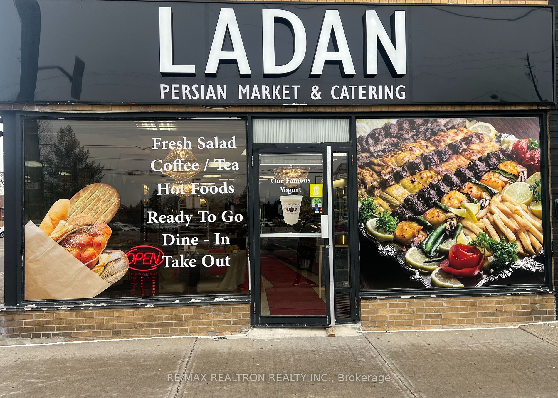 Commercial Property, 7073 Yonge St, Markham