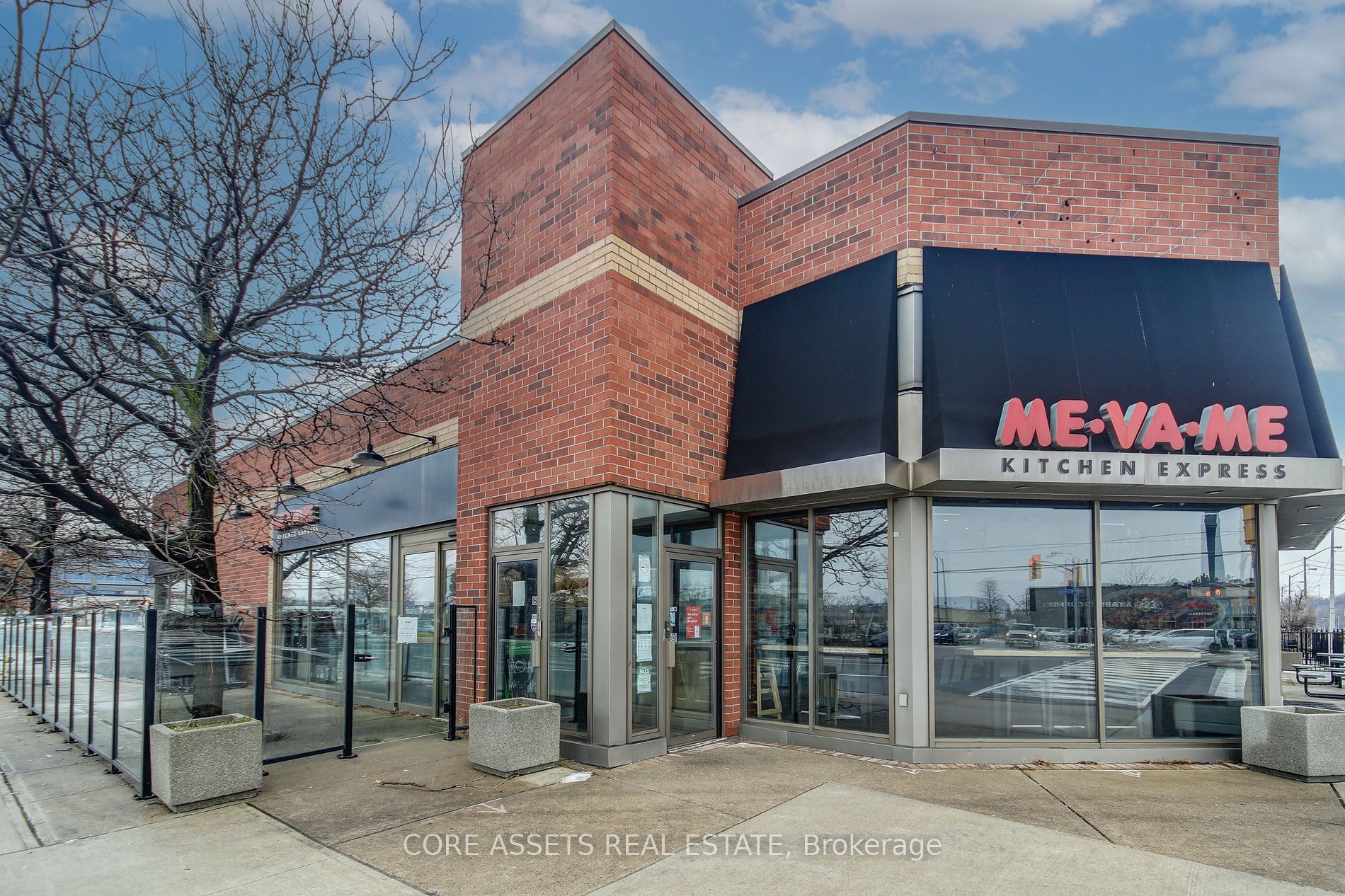 Commercial Property, 860 York Mills Rd N, Toronto