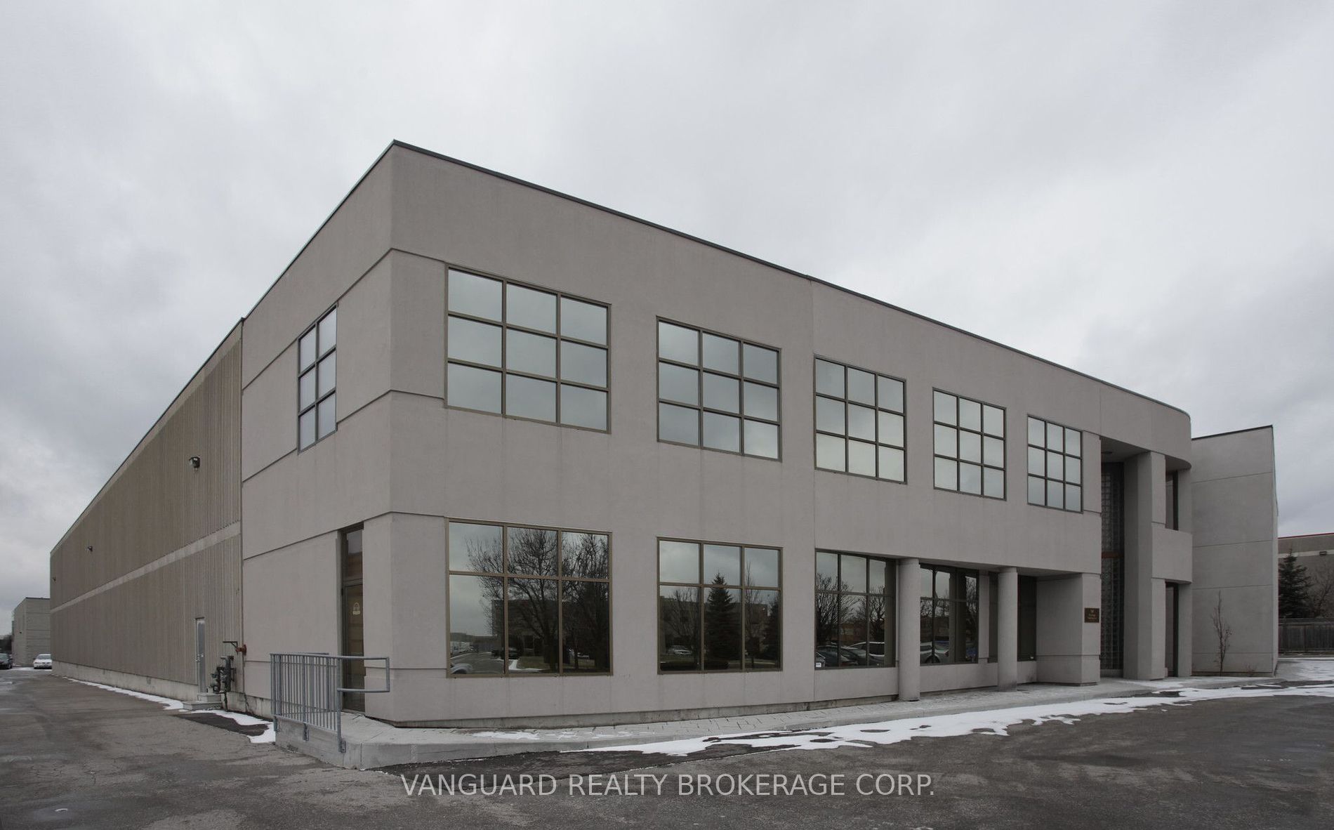 Commercial Property, 894 Edgeley Blvd, Vaughan