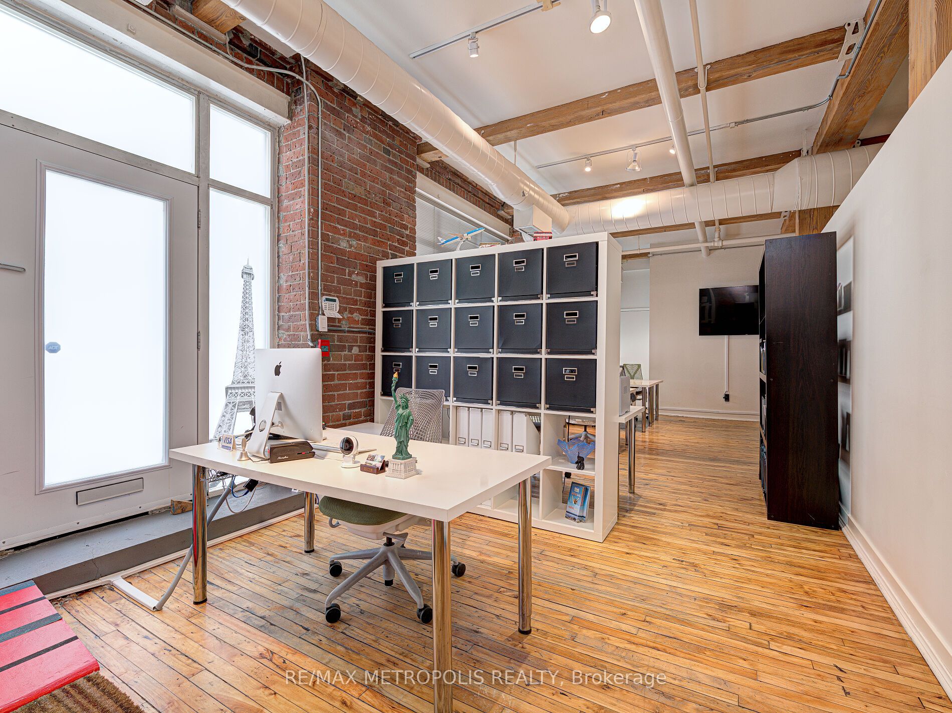 Commercial Property, 90 Sherbourne St, Toronto