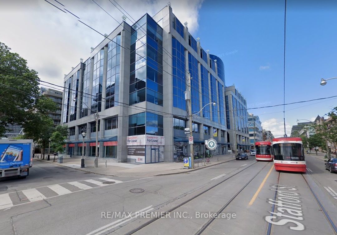 Commercial Property, 901 King St W, Toronto